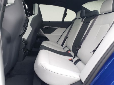 2026 BMW M5  thumbnail