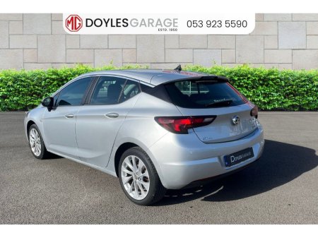 2016 Vauxhall Astra - thumbnail 5