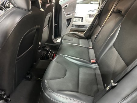 2016 Volvo XC60 - thumbnail 6