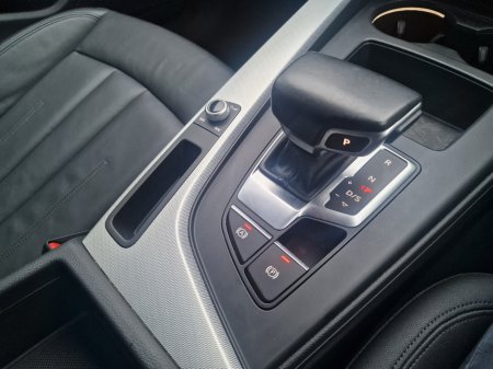 2022 Audi A4 Limousine 35 TDI 163HP S-T SE 4DR AUT €29,950 thumbnail