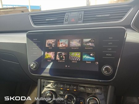 2023 Skoda Superb - thumbnail 18