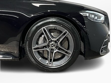 2026 Mercedes-Benz S Class 450e AMG LWB - 19 Inch Alloys - Reversing Camera - Ambient Lighting - Sat Nav - Climate Control - Electric Heated Memory Seats - Keyless Start - Apple CarPlay/Android Auto €151,556 thumbnail