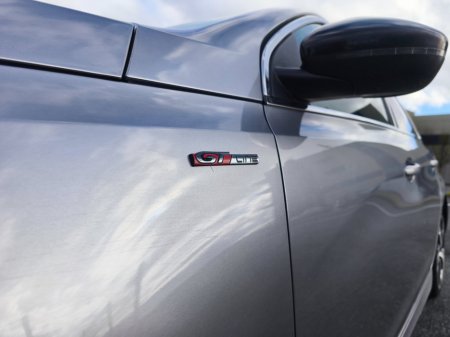 2017 Peugeot 308 - thumbnail 9