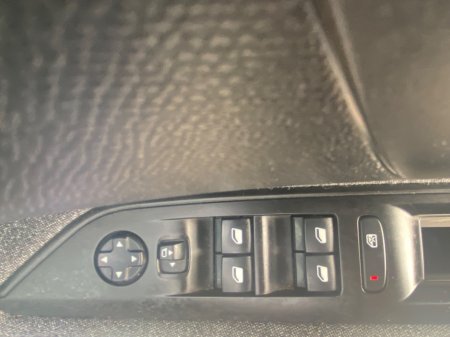 2019 Peugeot 3008 - thumbnail 29