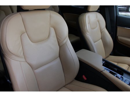 2023 Volvo XC90 - thumbnail 11