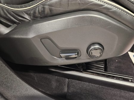 2021 Volvo XC60 - thumbnail 8