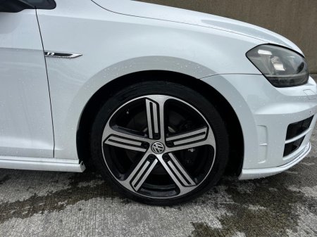 2014 Volkswagen Golf Golf R  4 motion 2.0 turbo 300hp DSG automatic hugh spec €19,900
