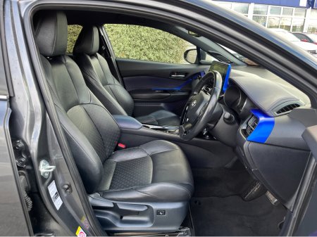 2018 Toyota C-HR DYNAMIC AUTOMATIC HYBRID 1.8 PETROL //MASSIVE SPEC//JBL SOUND SYSTEM//SAT NAV//FULL LEATHER HEATED SEATS//REVERSE CAMERA// €18,950 thumbnail