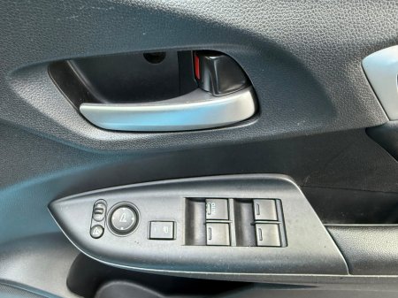 2016 Honda Fit  €10,390 thumbnail