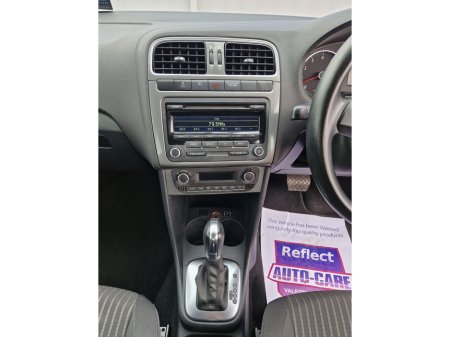 2012 Volkswagen Polo - thumbnail 17