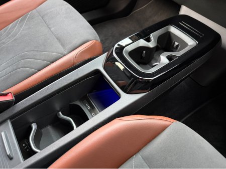 2022 Volkswagen ID.4 PRO 128 KW LIFE DX 77KWH 174BHP €22,750 thumbnail