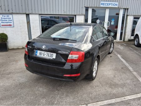 2016 Skoda Octavia 1.6 TDI SE BUSINESS 11 110PS 5DR €11,995 thumbnail