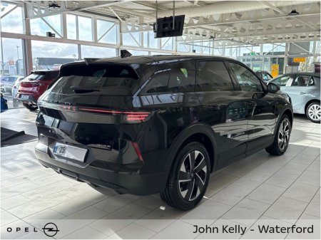 2025 Opel Grandland GS 1.2 MHEV 136PS €47,885 thumbnail