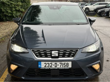 2023 SEAT Ibiza Folding Mirrors...Background Lighting €17,400 thumbnail