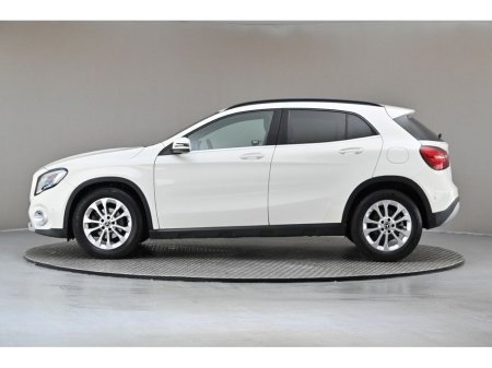 2017 Mercedes-Benz GLA Class GLA 180 *HALF LEATHER*REVERSE CAM*PARK SENSORS* €20,490 thumbnail