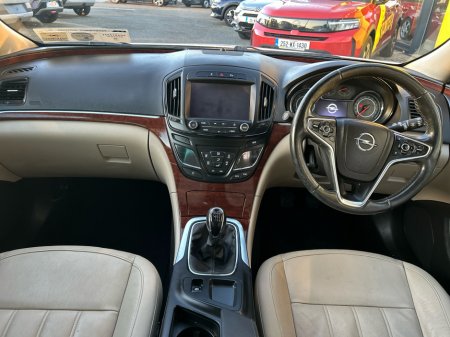 2017 Opel Insignia LIMOUS ELITE 170PS 5DR 2.0 CDTI thumbnail