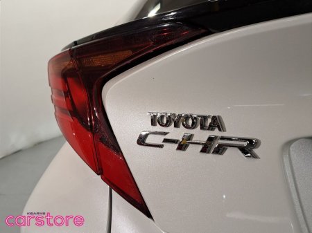 2022 Toyota C-HR 1.8 HYBRID SOL €27,880 thumbnail