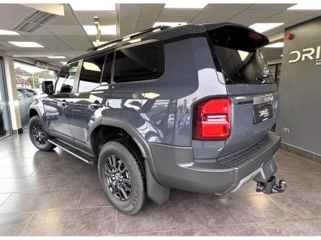 2026 Toyota Landcruiser - thumbnail 2