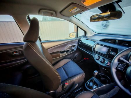 2018 Toyota Yaris - view 2