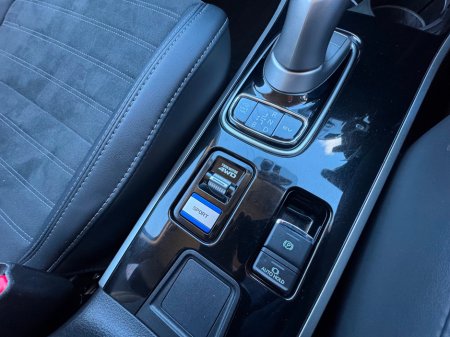 2019 Mitsubishi Outlander - thumbnail 26