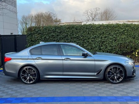 2017 BMW 5 Series 530e M-SPORT COMPETITION 2.0 * HUGE SPEC * // FULL SERVICE HISTORY // LOW MILEAGE // OPENING SUNROOF // MASSAGE LEATHER SEATS €27,900 thumbnail