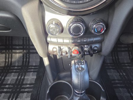 2016 MINI Hatch - thumbnail 28