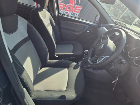 2018 Dacia Duster - thumbnail 8