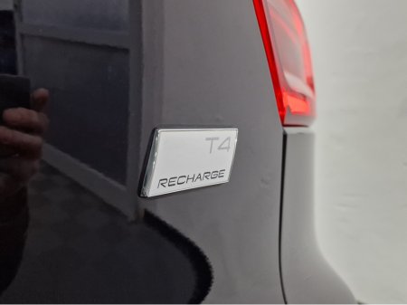 2022 Volvo XC40 T4 PLUS DARK RECHARGE AUTOMATIC **ONE OWNER / APPLE CARPLAY / BLIND SPOT ASSIST / ELECTRIC BOOTLID / HEATED FRONT & REAR SEATS / HEATED STEERING WHEEL / REVERSE CAMERA / WIRELESS PHONE CHARGING** €34,900 thumbnail