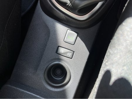 2019 Renault Captur - thumbnail 17