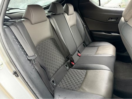 2023 Toyota C-HR HYBRID SOL..RAER CAMERA WITH PARK ASSIST €21,900 thumbnail