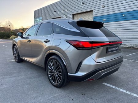 2025 Lexus RX 450h+ PHEV PREMIUM // PAN ROOF // HEATED & COOLING LEATHER SEATS // 360 CAMERA & PARK ASSIST // POWER TAILGATE // FULL WARRANTY €87,945 thumbnail