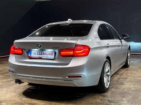 2016 BMW 3 Series - view 3