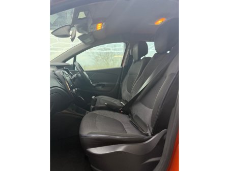 2014 Renault Captur INTENSE 1.5 DCI 90 4DR €8,950 thumbnail