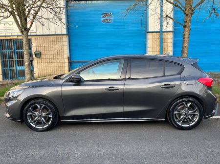 2020 Ford Focus - thumbnail 3