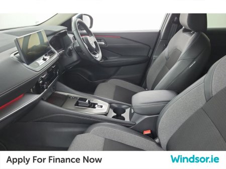 2025 Nissan Qashqai - thumbnail 4