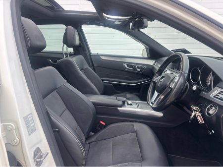 2015 Mercedes-Benz E Class - thumbnail 3