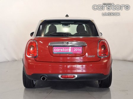 2016 MINI Hatch 1.6 PET AUTO €16,333