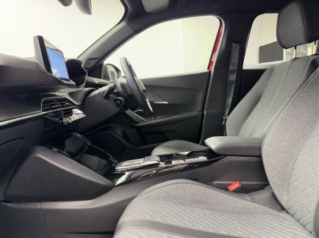 2024 Peugeot 2008 1.2 ALLURE AUTO *FREE HAMPER* €65 P/W 3YRS €31,890