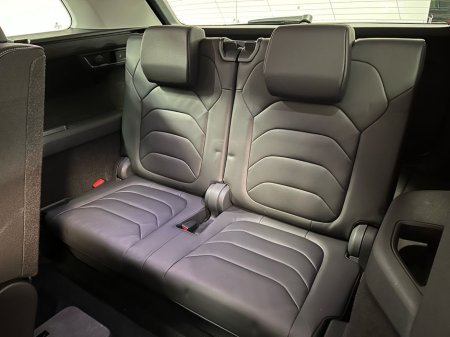 2024 Skoda Kodiaq Style 7 Seat DSG 2.0TDI 150BHP - Reversing Camera - Sat Nav - Climate Control - Heated Seats - Cruise Control - Apple CarPlay/Android Auto €55,950 thumbnail