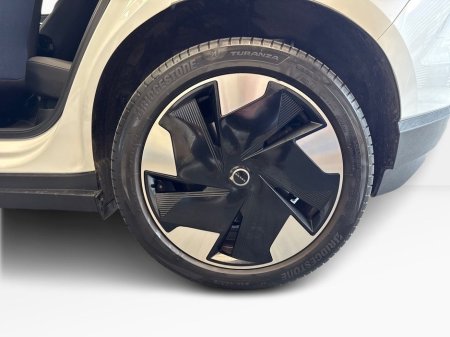 2024 Volvo EX30 - thumbnail 5