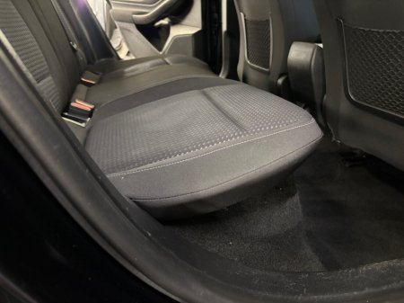 2019 Ford Focus - thumbnail 10