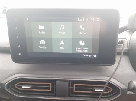 2025 Dacia Jogger HEV 145 Extreme Auto 7S FAMILY €31,000 thumbnail