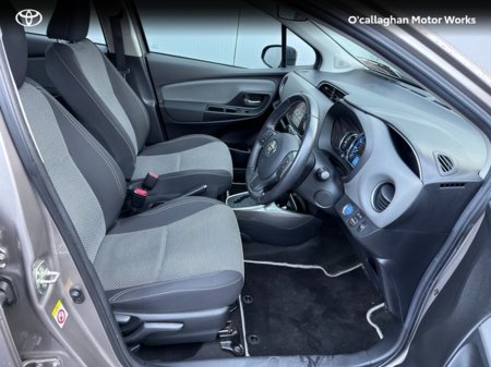 2015 Toyota Yaris ICON CVT 5DR AUTO 1.5 VVT-I 98BHP €12,950 thumbnail