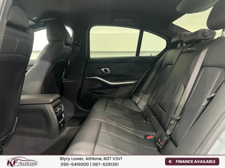 2025 BMW 3 Series - thumbnail 14
