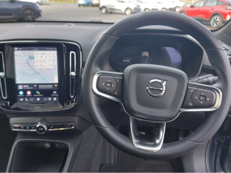 2025 Volvo EC40 MY26 SINGLE MOTOR EX-T RNG €51,950 thumbnail