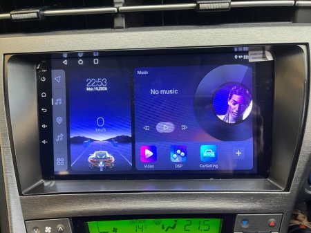 2015 Toyota Prius - thumbnail 17