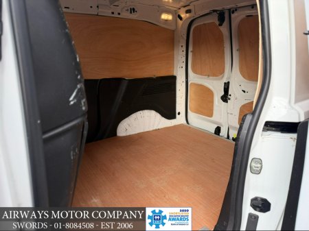 2020 Peugeot Partner - thumbnail 21