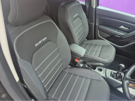 2024 Dacia Duster JOURNEY BLUE DCI 115 DF €27,950 thumbnail