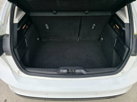 2019 Ford Focus - thumbnail 30