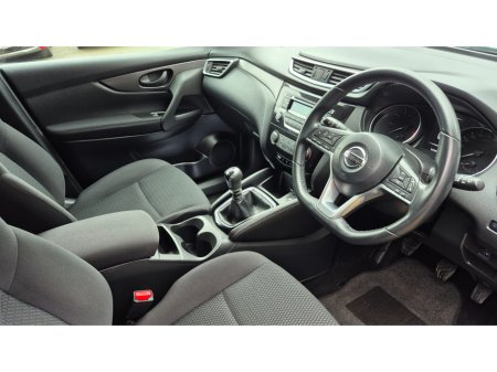 2018 Nissan Qashqai - thumbnail 16